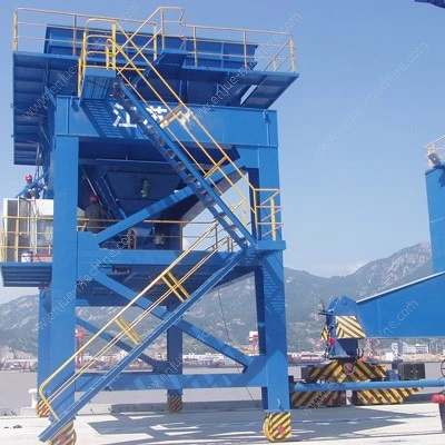 port hopper with wheels.jpg port hopper with wheels.jpg